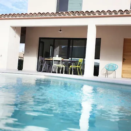 Holiday home Le 27 *