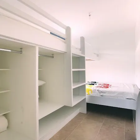 Le 27 Holiday home